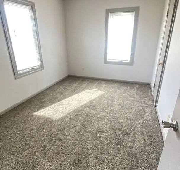 3809 Forest Ave — Photo 5
