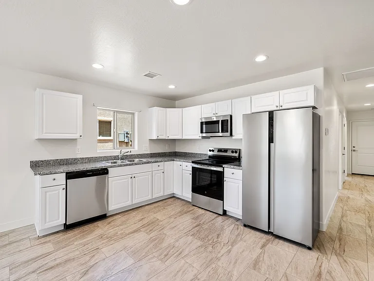 6201 N Reata Dr #1 — Photo 6