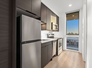 New Modern Style Living- 1 Bedroom 1 Bath | Two Levels | New Appliances | Dont Miss Out!!, National City, CA 91950