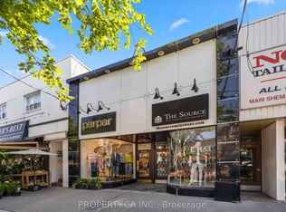 1569 Bayview Ave, Toronto, ON M4G 3B5