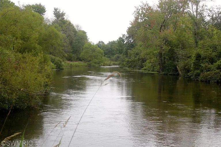 16908 Jefferson Rd photo 1