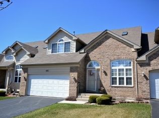 686 Berkley Dr, Romeoville, IL 60446