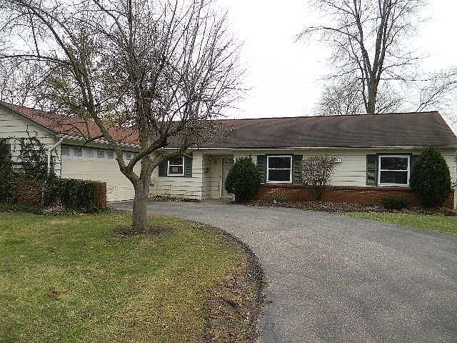 1st image of 104 Benzell Dr