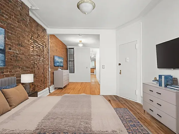 208 East 90th Street image 5 of 11