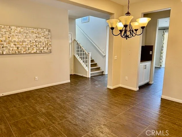 4 bed, 2743 sqft, $3,900 — Photo 4