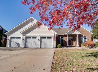 126 Bradford Pl, Jerseyville, IL 62052