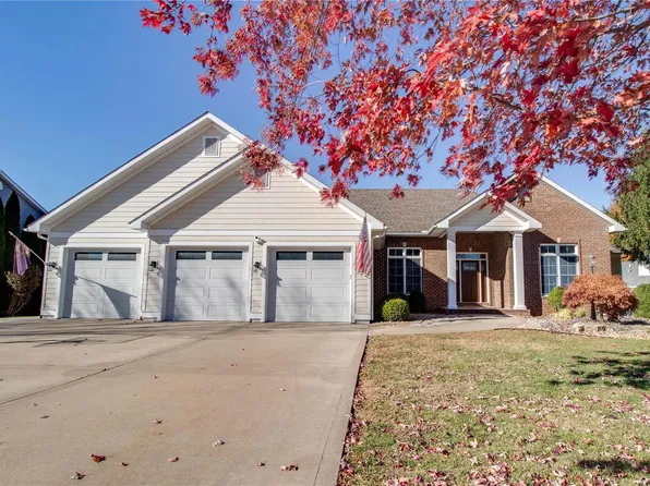 126 Bradford Pl, Jerseyville, IL 62052