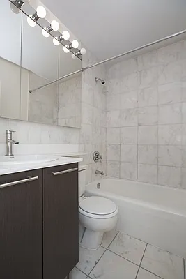 Rented by REAL New York | media 35