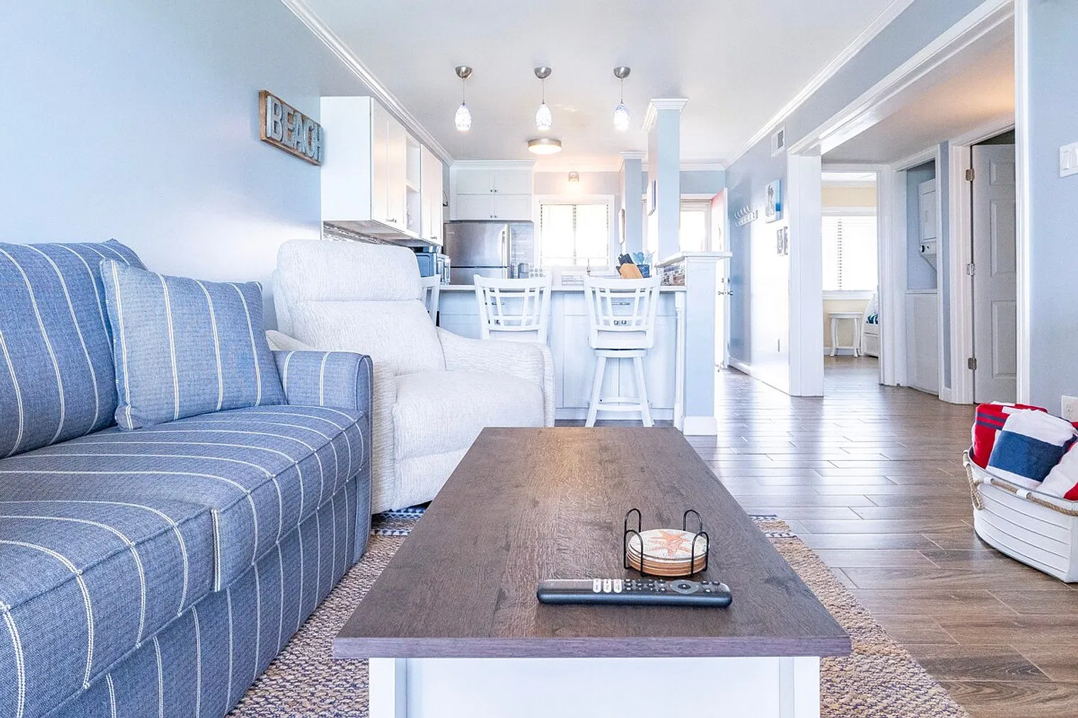 2 bed, 2.0 bath, 871 sqft, $3,242 — Photo 1