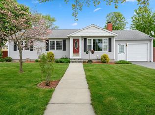 2 Elmdale Ave, Warwick, RI 02889