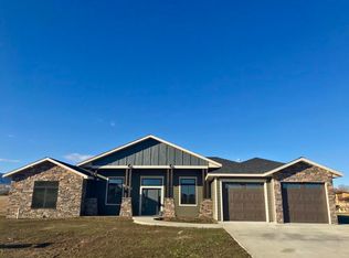 32 Pinehurst Dr, Sheridan, WY 82801