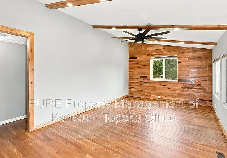 1746 NW 39th St — Photo 9