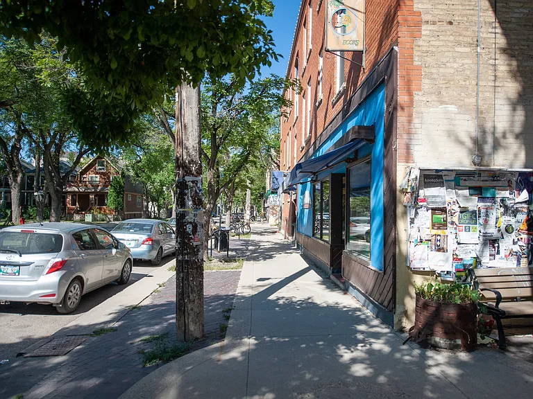 129 Lenore St #14 — Photo 36