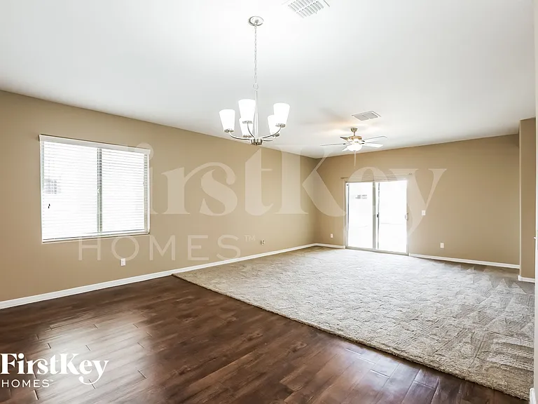 38105 W Isabella Ln — Photo 4