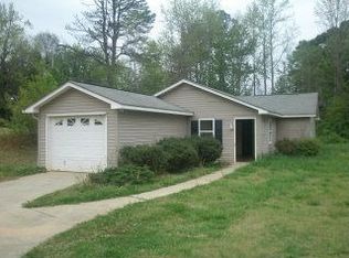 177 Old Lake Dr, Athens, GA 30607