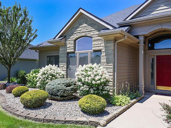 4th image of 2512 Cobblestone Ln