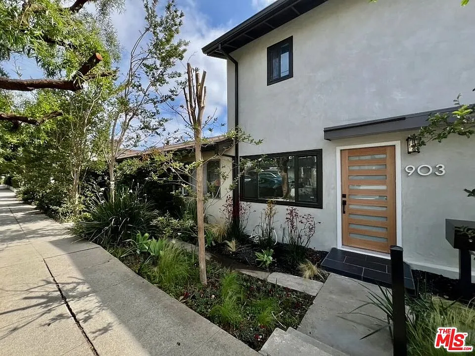 2 bed, 3.0 bath, 1000 sqft, $5,195 — Photo 3