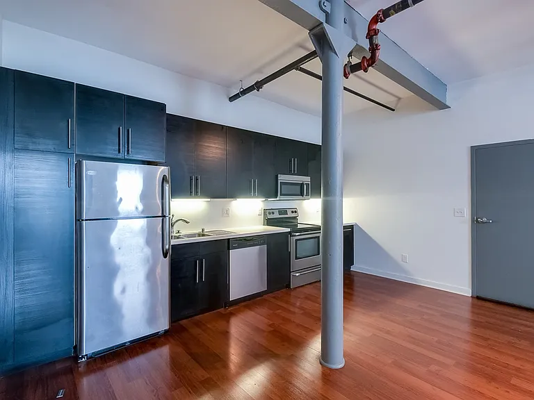 209-211 W Pike St #2B — Photo 5