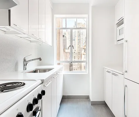 Rented by Central Park South Associates | media 20