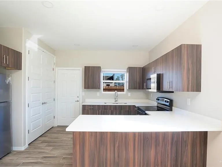 4116 Walnut Ave #1 — Photo 3