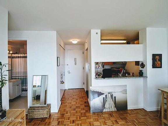 5th image of 4705 Center Blvd APT 1410
