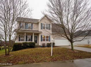 135 Tuscany Ln, Vine Grove, KY 40175