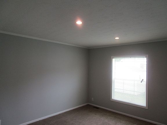 4th image of 1250 Paree St #84