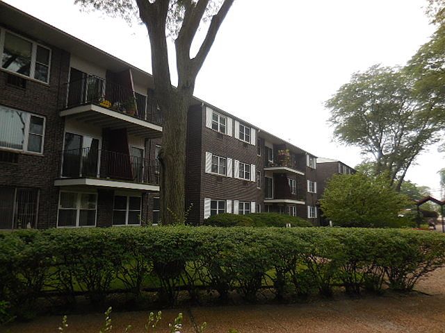1st image of 8700 Skokie Blvd #3