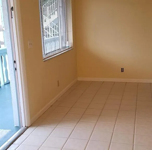 2000 Springdale Blvd #203 — Photo 9