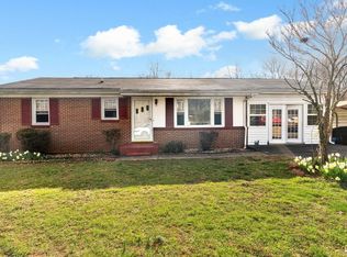 12994 Richmond Hwy, Appomattox, VA 24522