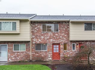 1704 NE Hogan Dr, Gresham, OR 97030