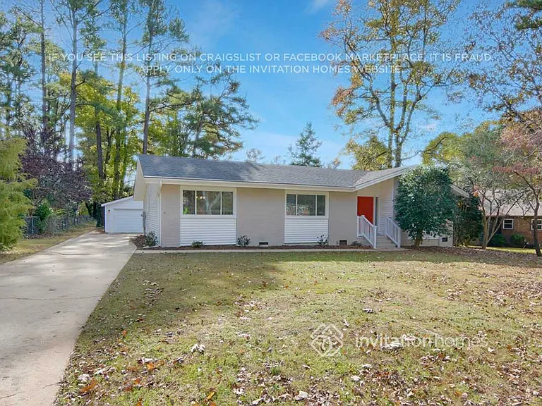 1404 Falls Church Rd — Photo 2