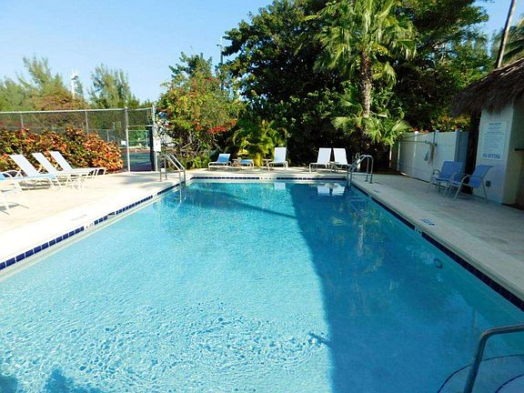5th image of 95 Coco Plum Dr APT 3F