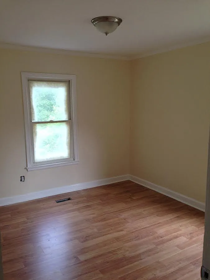 3 bed, 1379 sqft, $1,600 — Photo 3
