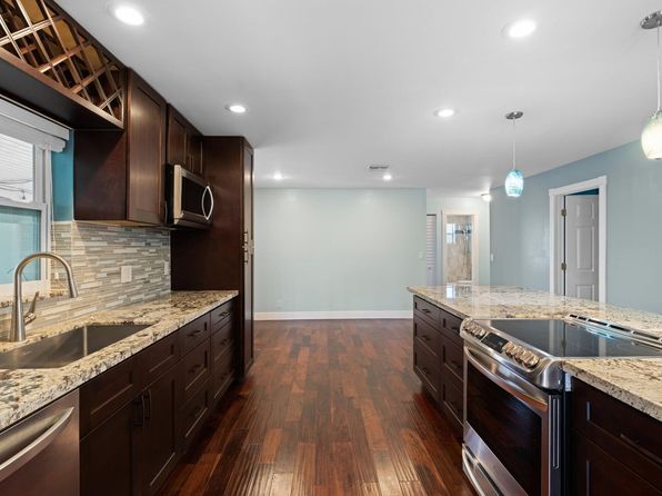 2996 Cardinal Dr