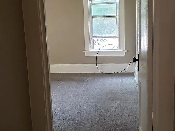 3rd image of 1222 W 26th St #3