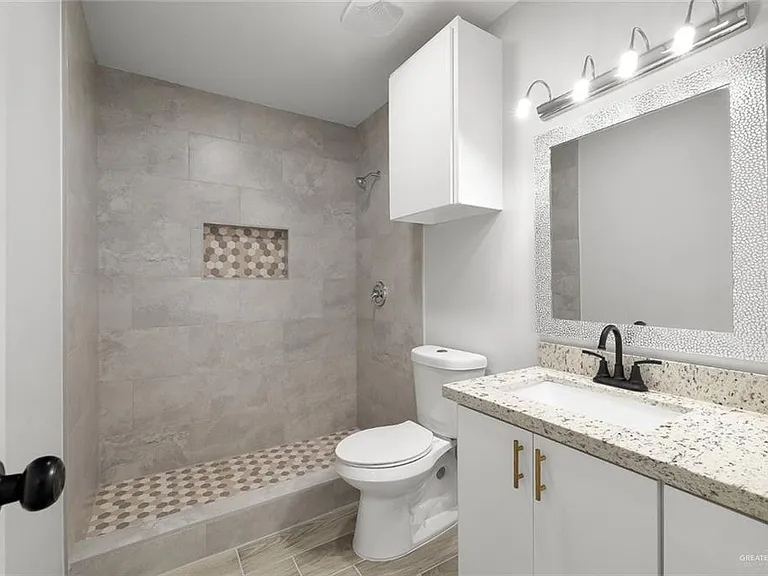 3605 Fuerte Ave #1 — Photo 8