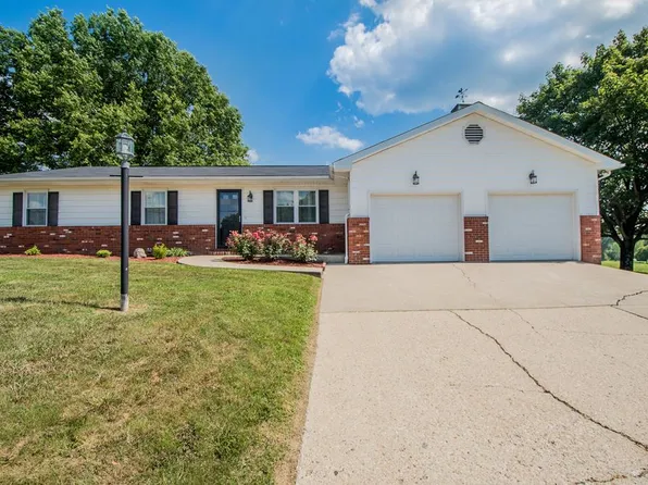 1098 Cook Rd, Lucasville, OH 45648