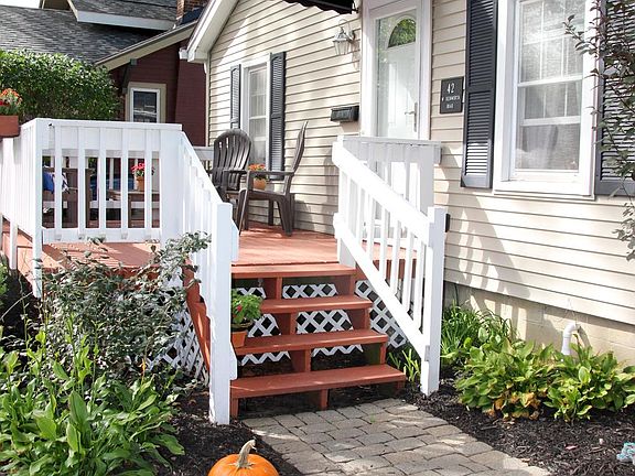 Inviting Front Porch, Stairs, Walk-Way!