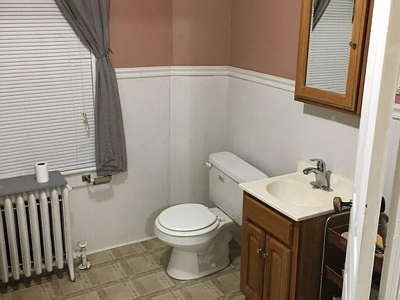 2nd image of 93 Werner St Floor 2