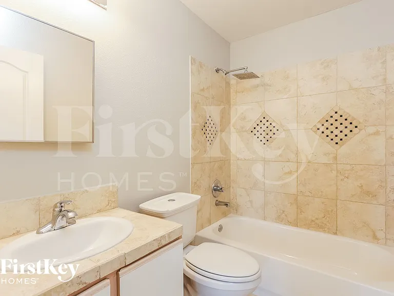 4623 Everstone Crk — Photo 16