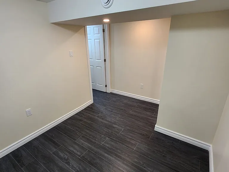 2200 Kawartha Heights Blvd #BASEMENT — Photo 10