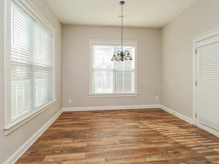 9819 Grier Springs Ln — Photo 7