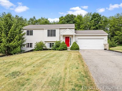 14869 Treevalley Dr NE, Cedar Springs, MI, 49319