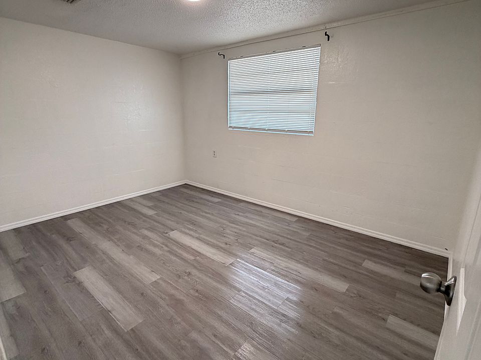 1st image of 301 SW 3rd Ter #301