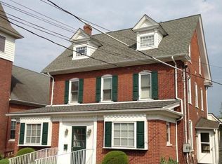 211 E Broad St #B, Souderton, PA 18964