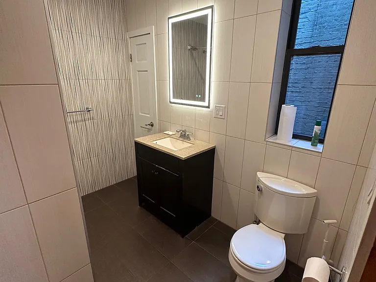 549 Morgan Ave #2 — Photo 4