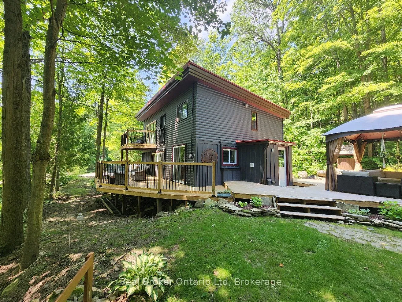 3 bed, $2,400 — Photo 4