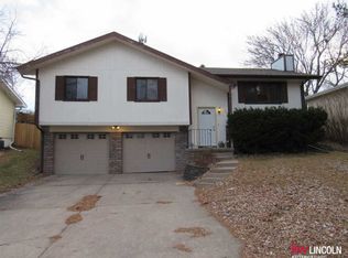 2231 Independence Dr, Lincoln, NE 68521