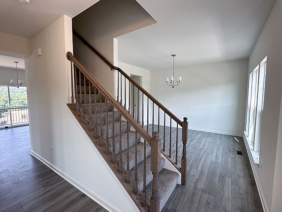 3rd image of 6 Bentley Ct Homesite 15